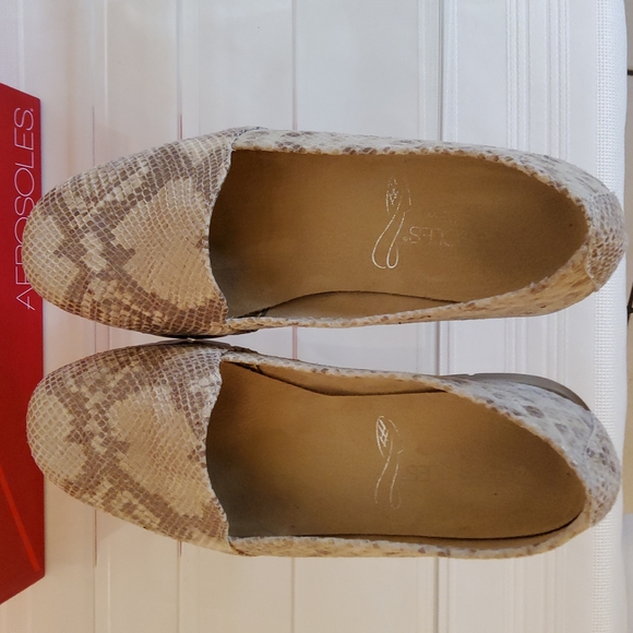 Aerosoles Loafers - Picture 6 of 9